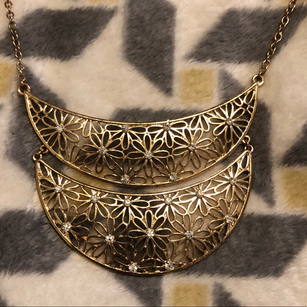 Tiered Floral Daisy Boho Statement Necklace